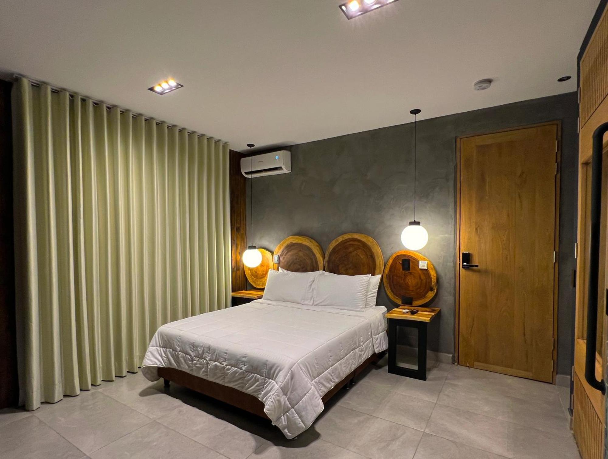Zelva Poblado Hotel 4*