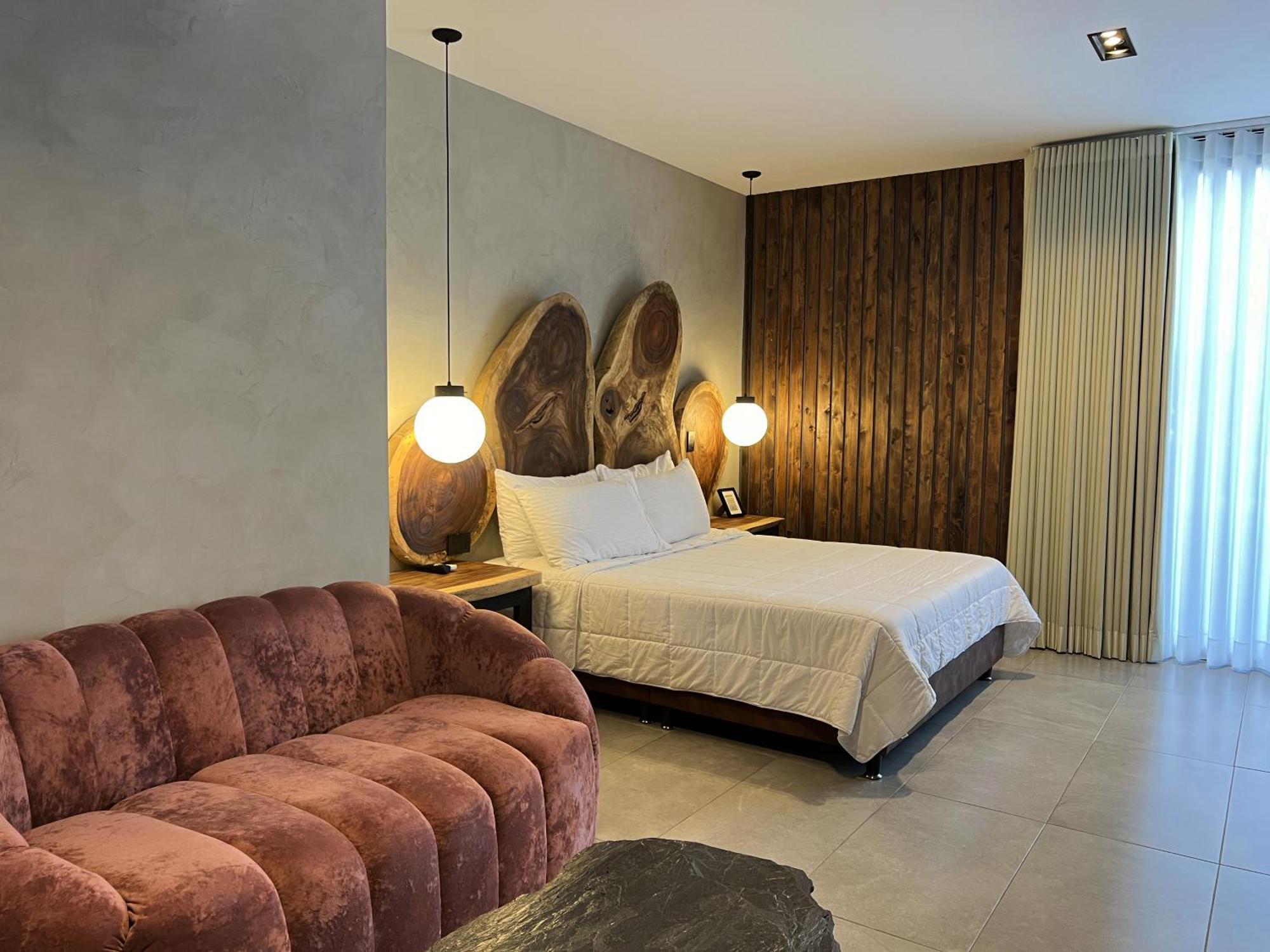 Zelva Poblado 4*
